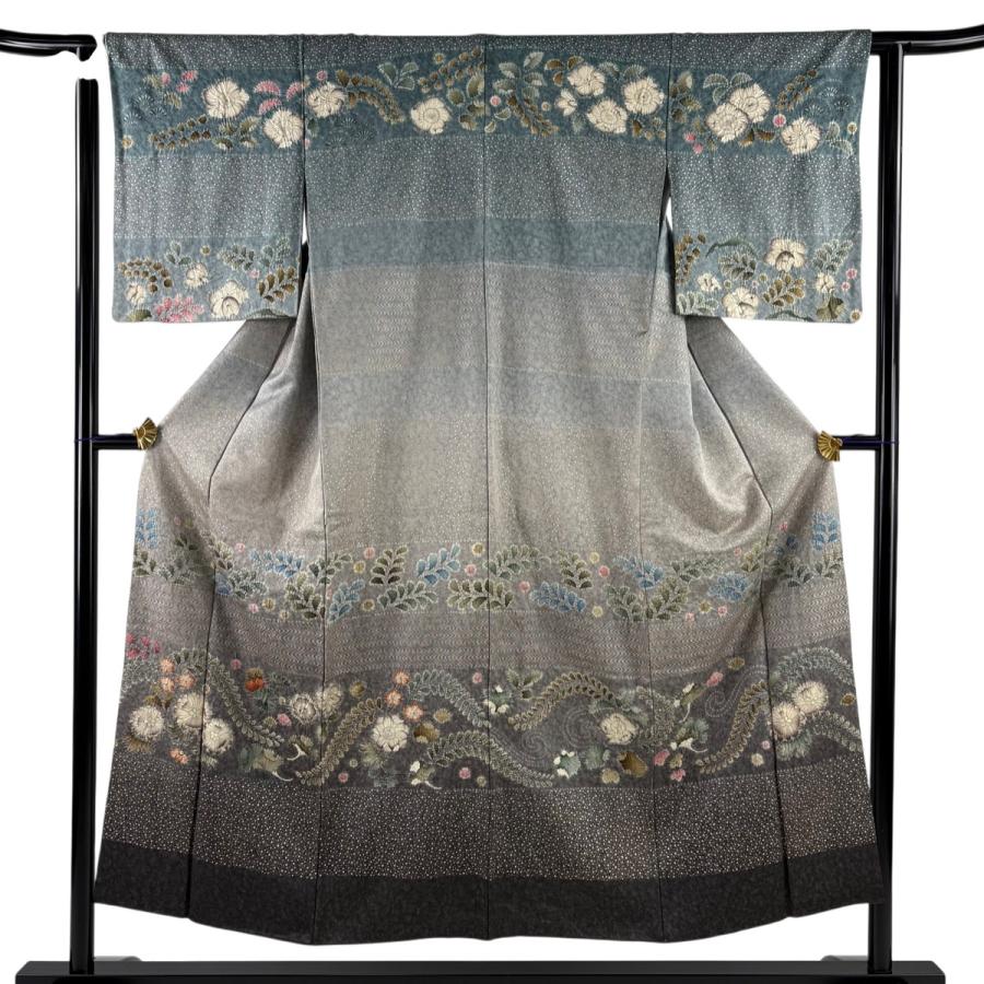 美品 訪問着 身丈151cm 裄丈61.5cm S 袷 草花 箔散らし柄 銀通し 絞り
