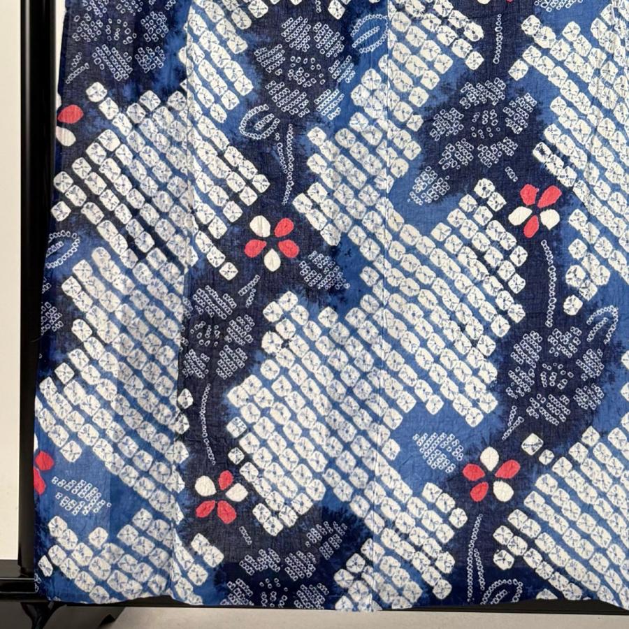 美品 浴衣 身丈158.5cm 裄丈67.5cm L 絞り浴衣 草花 紺色 綿 名品 中古 