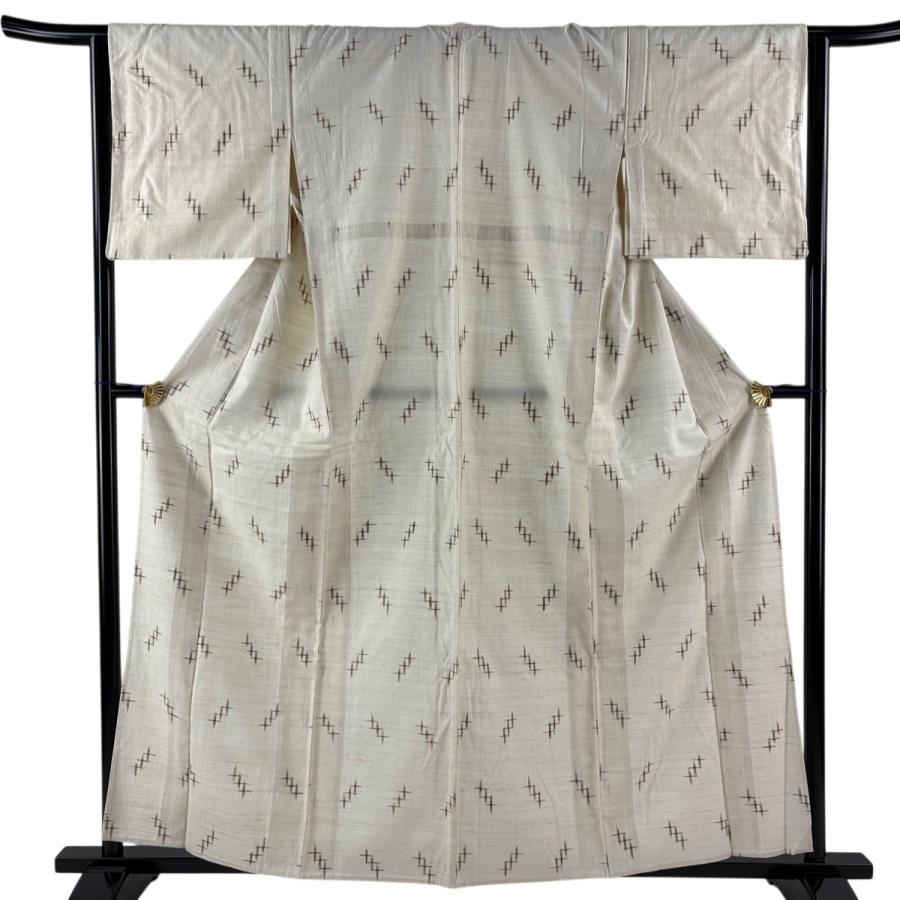 美品 紬 身丈160cm 裄丈63.5cm S 単衣 井桁絣 十字絣 クリーム 正絹 秀