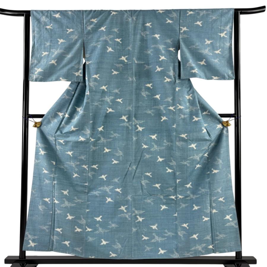 紬 身丈157cm 裄丈64cm 正絹 秀品 【中古】 紬 身丈157cm 裄丈64cm M 袷 鳥 水色 正絹 秀品 中古 : リユース