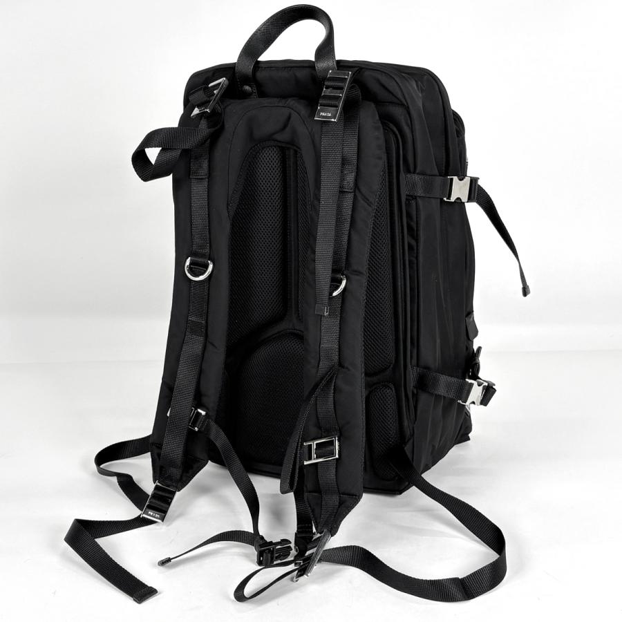 PRADA（プラダ） ロゴプレート リュックサック バックパック