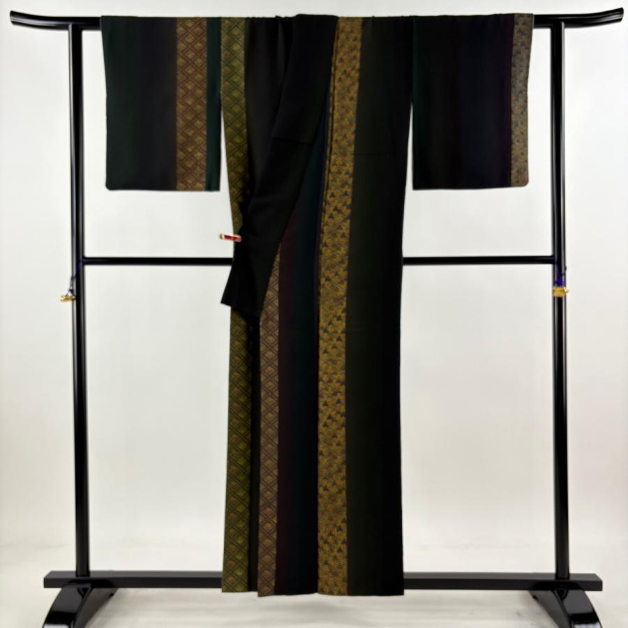 付下げ 身丈154.5cm 裄丈62cm S 袷 前田仁仙 落款あり 花 亀甲文 金彩 ぼかし 深緑 正絹 逸品 中古