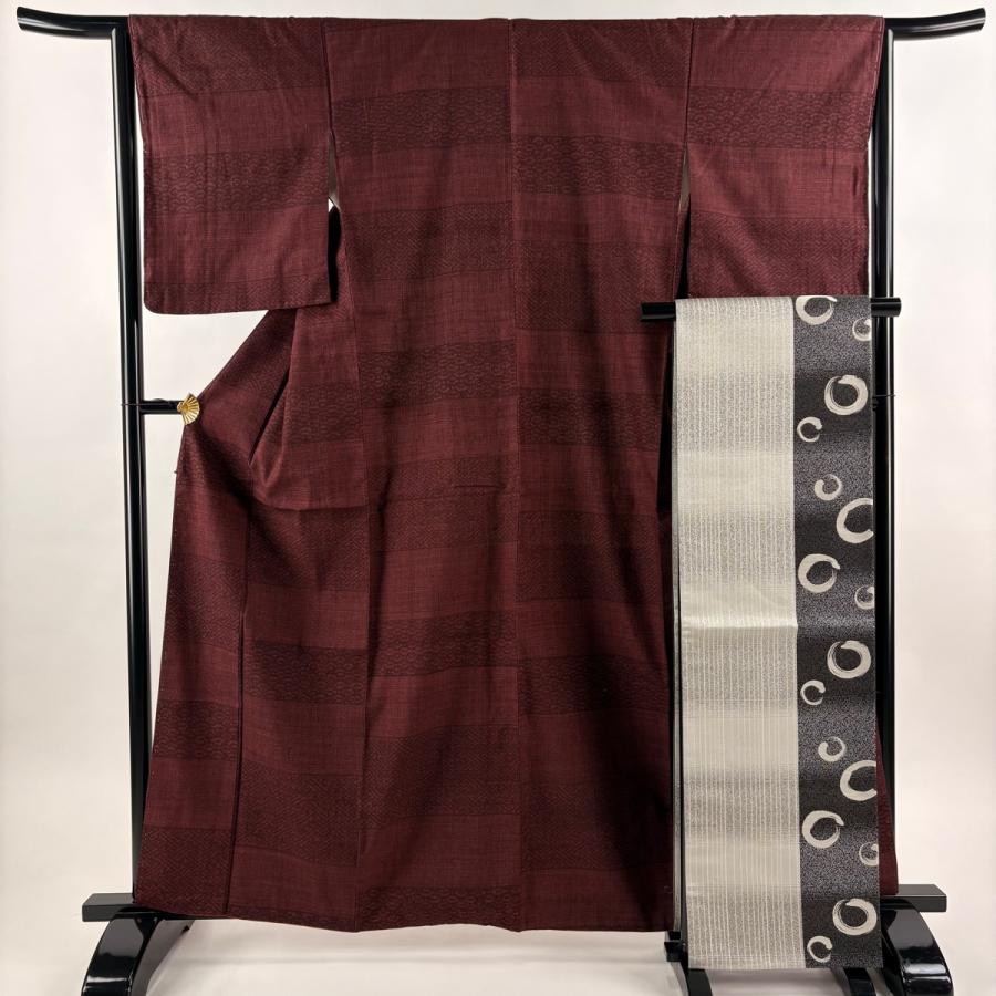美品　縮緬小紋　丈162.5 裄67.5 美品 小紋 身丈162.5cm 裄丈64.5cm M 袷 袋帯セット 有職文様 段縞 赤