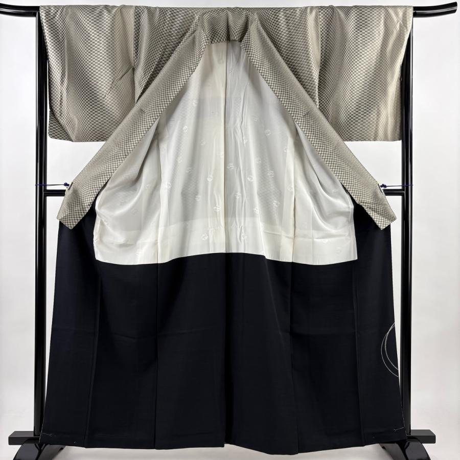 美品 お召 身丈160.5cm 裄丈66cm M 袷 やまと 変わり市松 ベージュ 正絹 逸品 中古