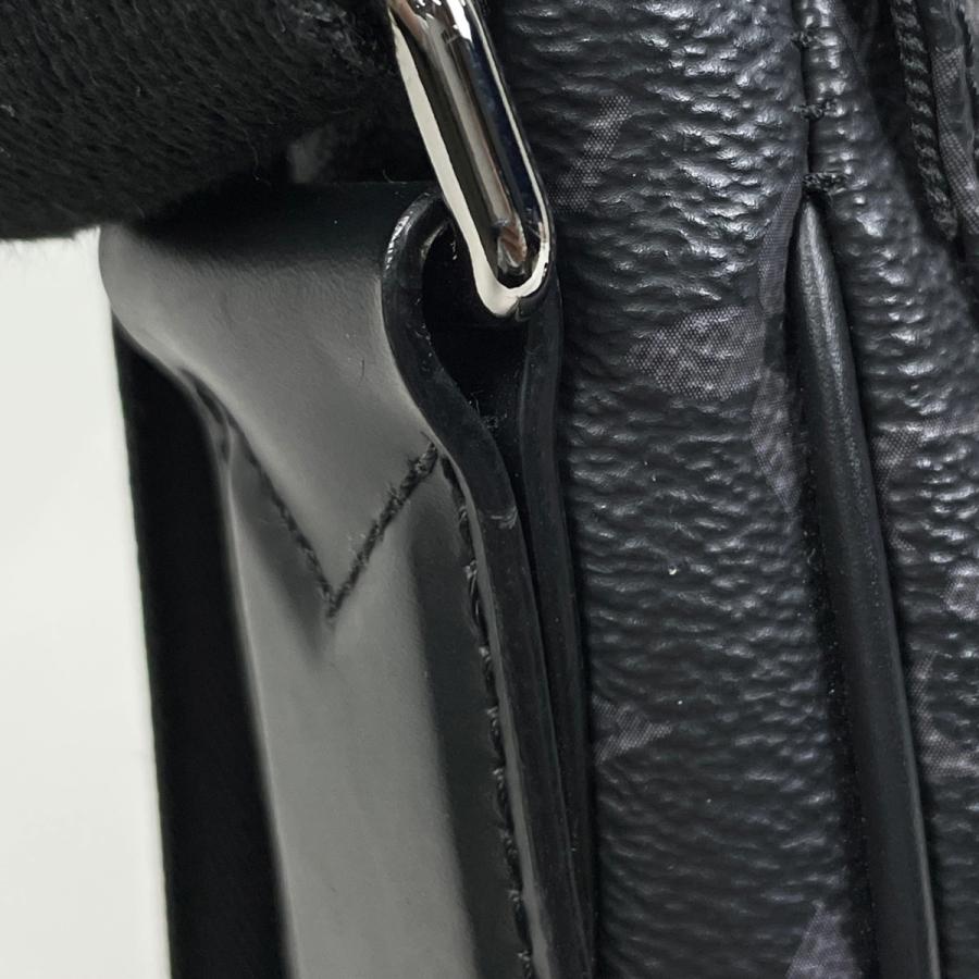 LOUIS VUITTON（ルイ・ヴィトン） ディストリクトPM NM 肩掛け 斜め