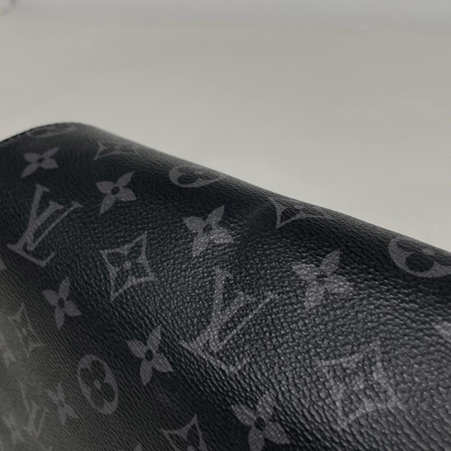 LOUIS VUITTON（ルイ・ヴィトン） ディストリクトPM NM 肩掛け 斜め