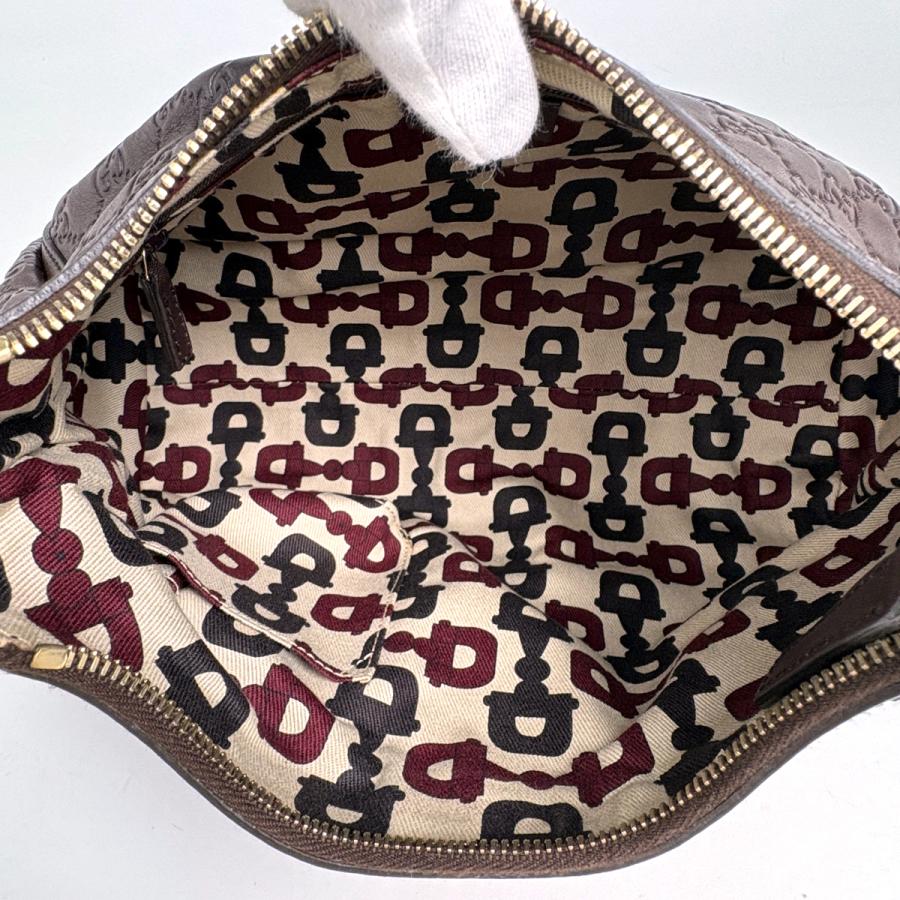 GUCCI（グッチ） グッチシマ ショルダーバッグ シマレザー ダーク