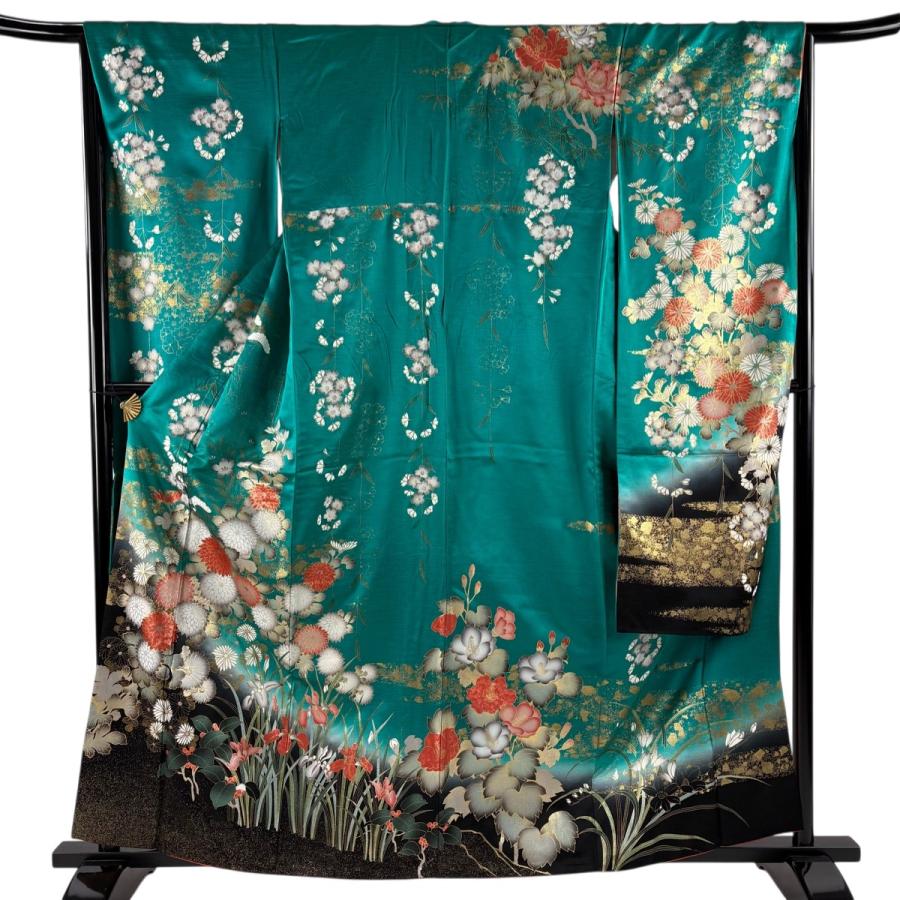 【美品】振袖　緑　正絹　金彩　牡丹　身丈161cm裄65.5cm 振袖 身丈161.5cm 裄丈65.5cm M 袷 菊 葉と実 金彩 染め分け 緑 正絹