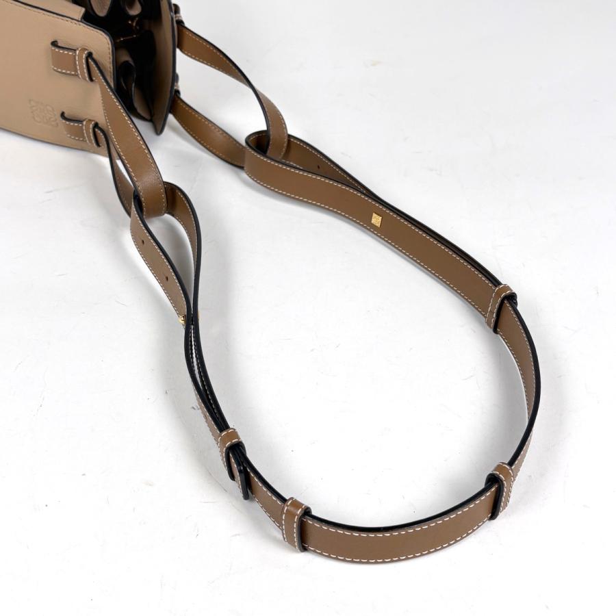 ロエベ LOEWE ハンモック ドローストリング バッグ スモール ショルダーバッグ ハンドバッグ レザー ベージュ ブラウン レディース 中古