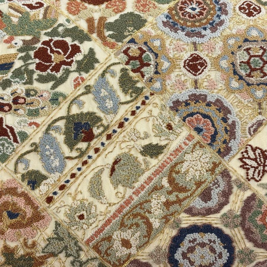 袋帯 逸品 華文 花鳥 金糸 刺繍 クリーム お太鼓柄 正絹 中古_1