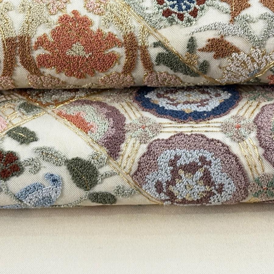 袋帯 逸品 華文 花鳥 金糸 刺繍 クリーム お太鼓柄 正絹 中古_2