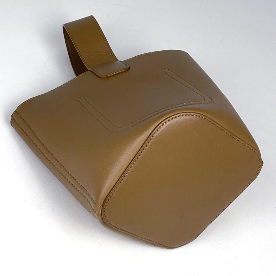 LOEWE（ロエベ） ぺブル バケットバッグ ミニ アナグラム 2WAY