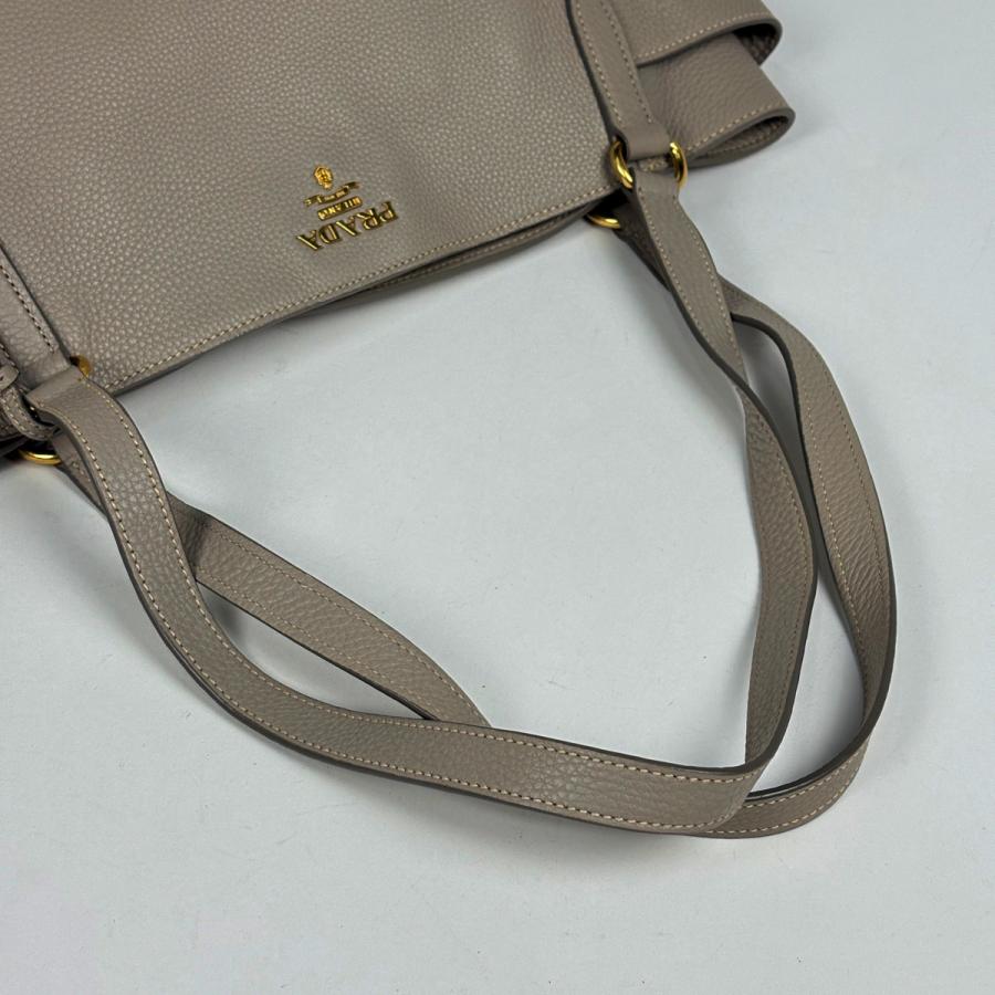 プラダ PRADA トートバッグ 三角ロゴ グレー Y2K ショルダー PRADA（プラダ） ロゴ トートバッグ 肩掛け ショルダーバッグ トート