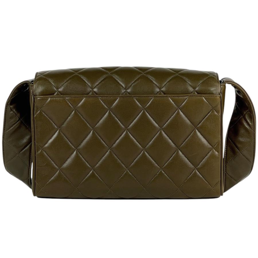 シャネル CHANEL ココマーク キャビアスキン 台形 ショルダーバッグ【中古】 シャネル(CHANEL) キャビアスキン(Caviarskin) 中古 ショルダーバッグ