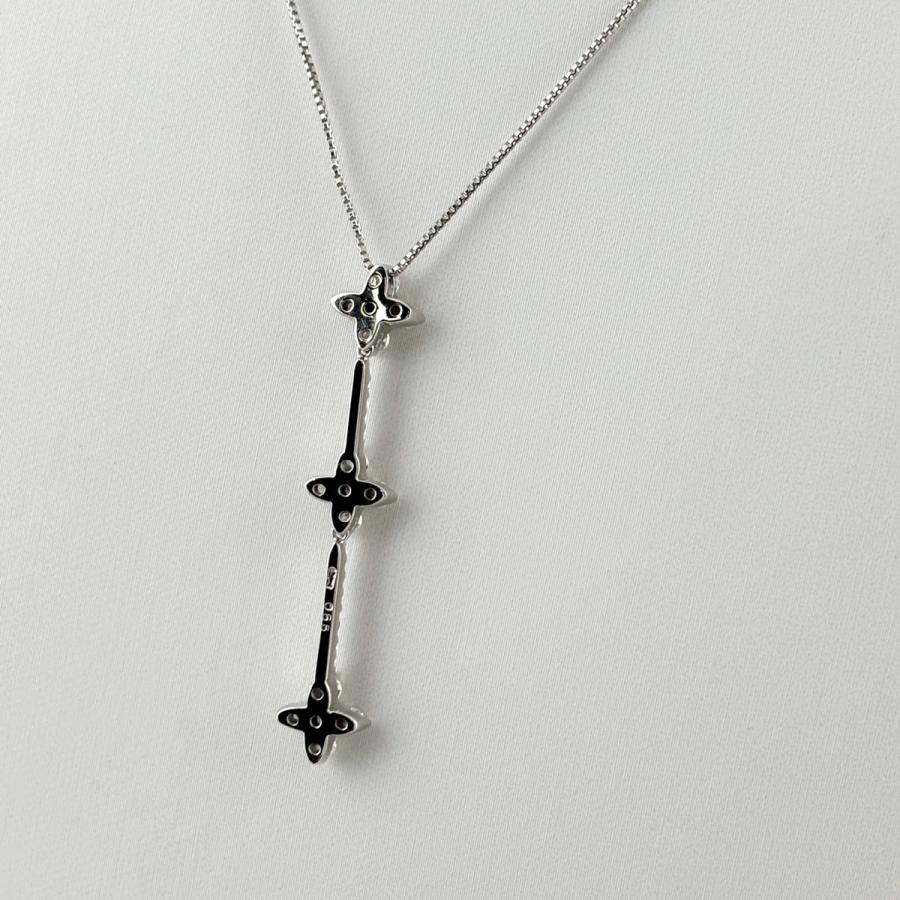ダイヤモンド ホワイトゴールド K18WG フラワーモチーフ ペンダントトップ 中古 プレラブド 返品OK フラワーモチーフ ペンダントトップ WG ホワイトゴールド ペンダント