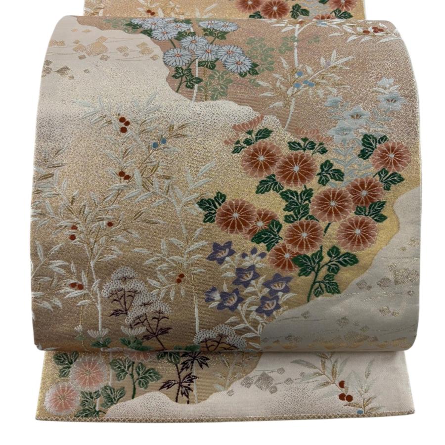 美品 袋帯 秀品 関西仕立て 草花 道長取り 箔 金糸 ベージュ 六通 正絹