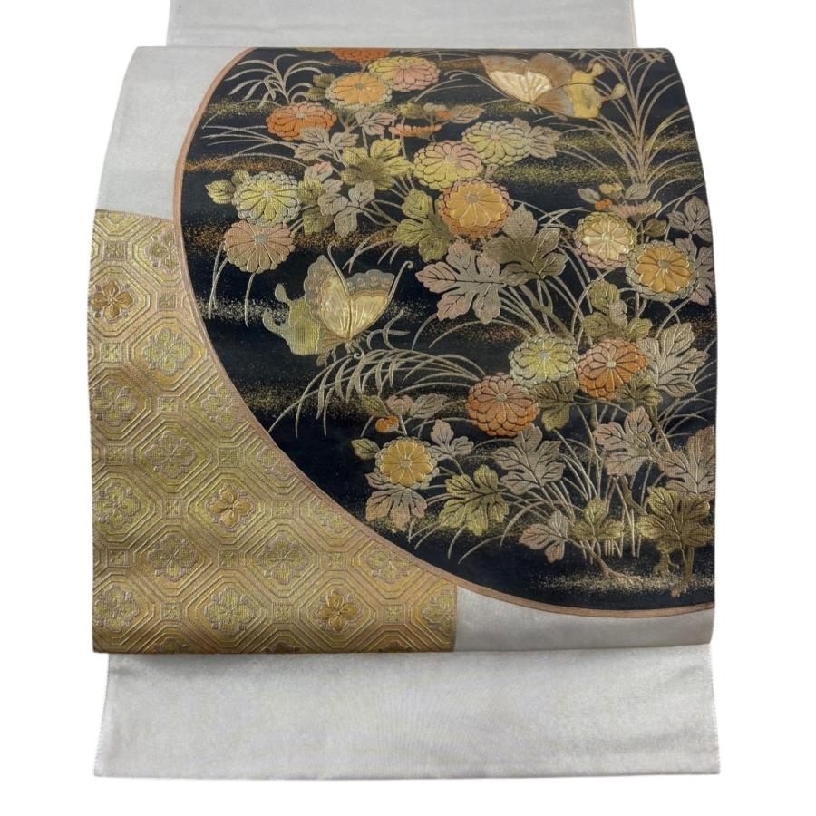 袋帯 秀品 菊 蝶 金彩 クリーム お太鼓柄 正絹 中古 : リユース