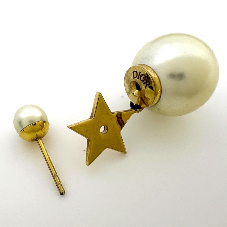 ［美品］Dior ゴールド 星 パール ピアス Christian Dior（クリスチャン・ディオール） フェイクパール ピアス