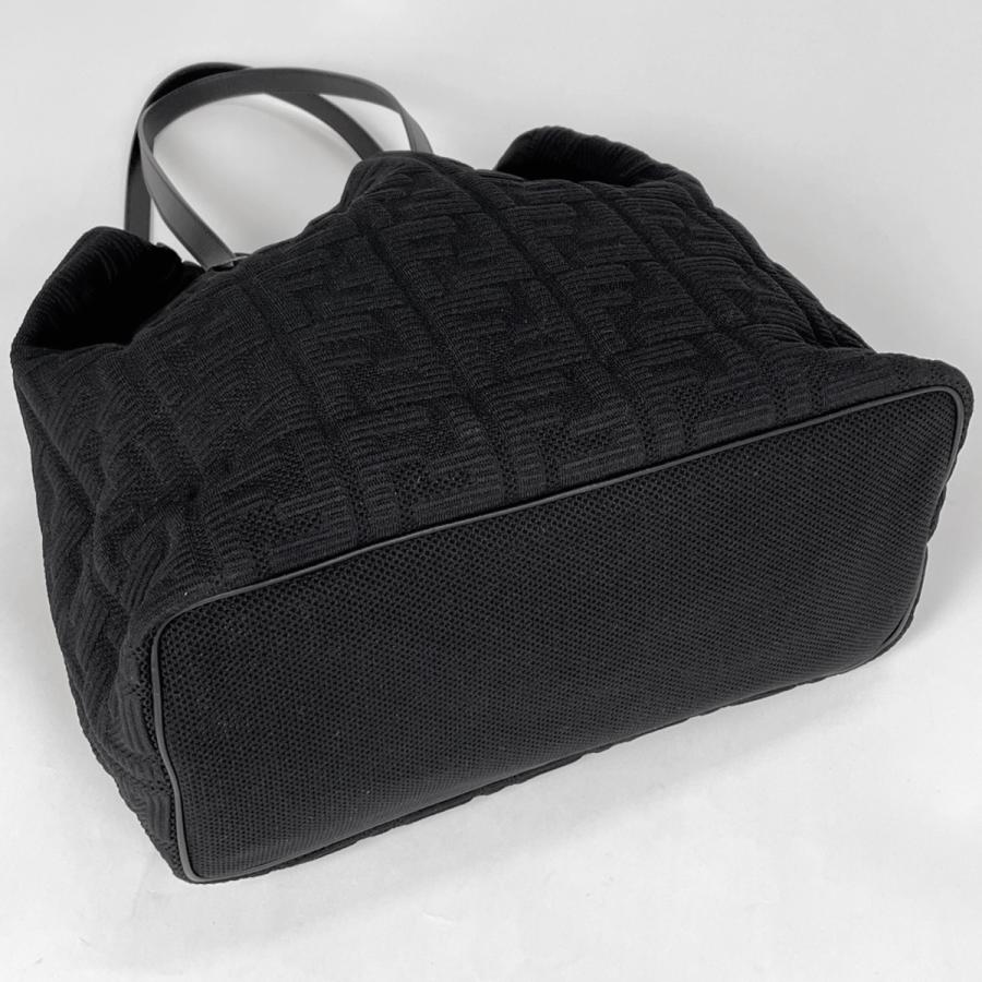 バッグ フェンディ FENDI ズッカ柄 巾着 ショルダーバッグ