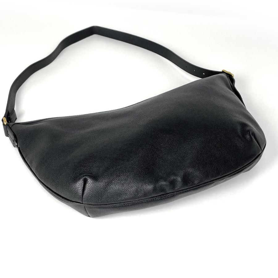 GUCCI（グッチ） ハーフムーン ホーボー ショルダーバッグ レザー 