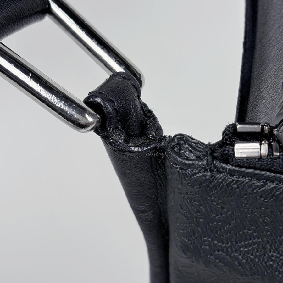 LOEWE（ロエベ） アナグラム ショルダーバッグ 斜め掛け ショルダー 