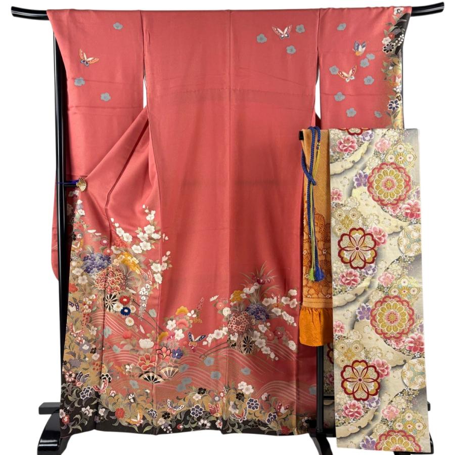 【美品】 振袖 身丈168cm 裄丈66.5cm 正絹 名品 【中古】 振袖 身丈168cm 裄丈68.5cm L 袷 蝶 芝 金通し 刺繍 赤茶 正絹 名品