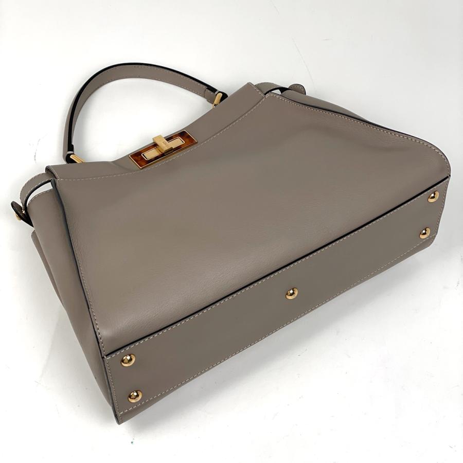 FENDI（フェンディ） ピーカブー ハンドバッグ 2WAY ショルダーバッグ