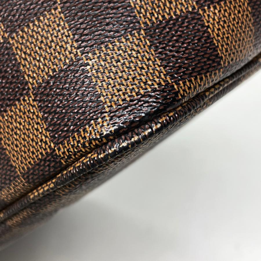 LOUIS VUITTON（ルイ・ヴィトン） カバ リヴィントン ショルダーバッグ