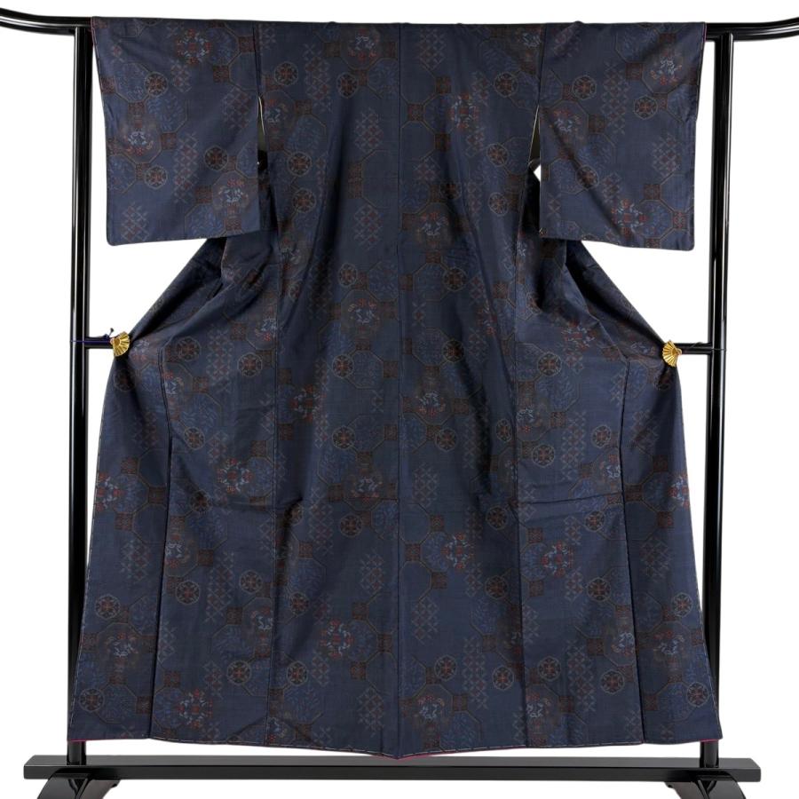 【美品】 紬 身丈164cm 裄丈62cm 正絹 秀品 【中古】 紬 身丈164cm 裄丈66.5cm 正絹 秀品 【中古】の通販 by バイセル