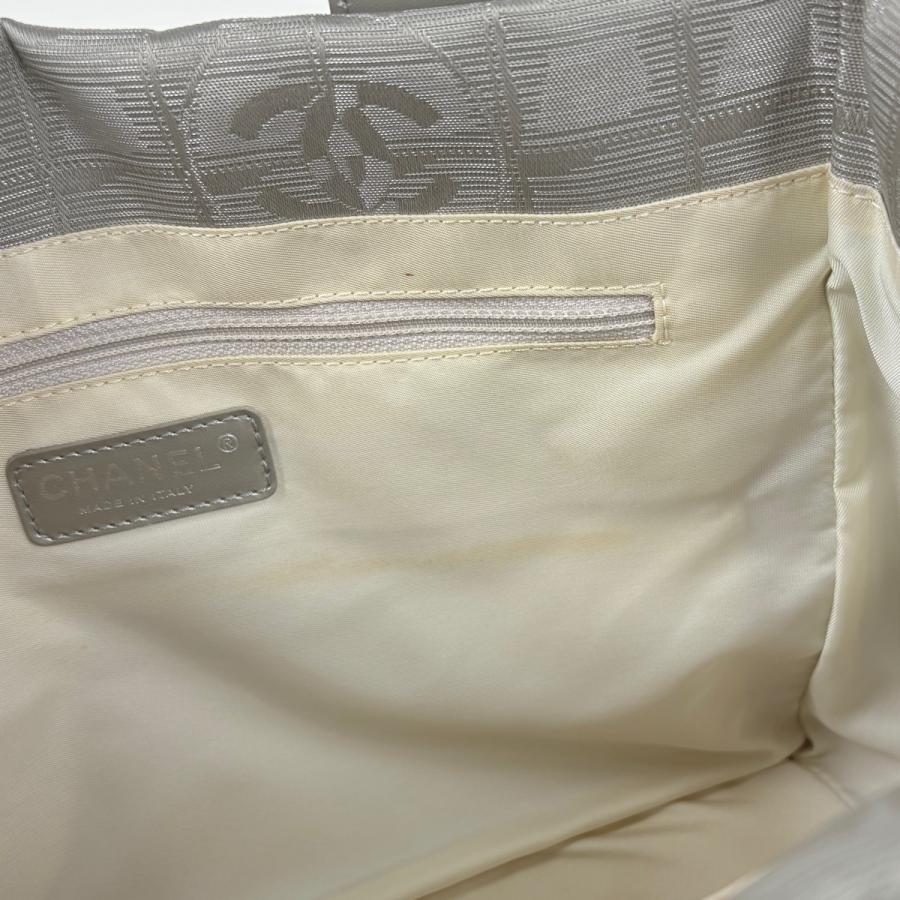 シャネル CHANEL ニュートラベルライン トートPM ココマーク ハンドバッグ ナイロンジャガード グレー A20457 8****** レディース 中古の画像