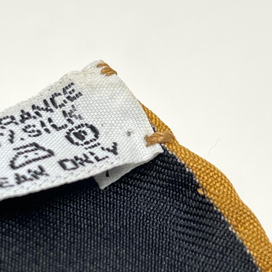 HERMES（エルメス） カレ90 PAPEROLES パプロール 馬車と貴族 スカーフ