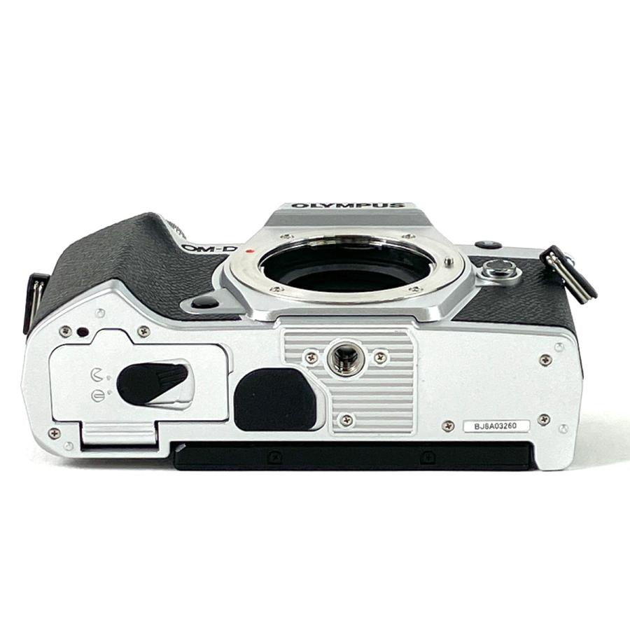 オリンパス OLYMPUS OM-D E-M5 Mark III ボディ シルバー デジタル