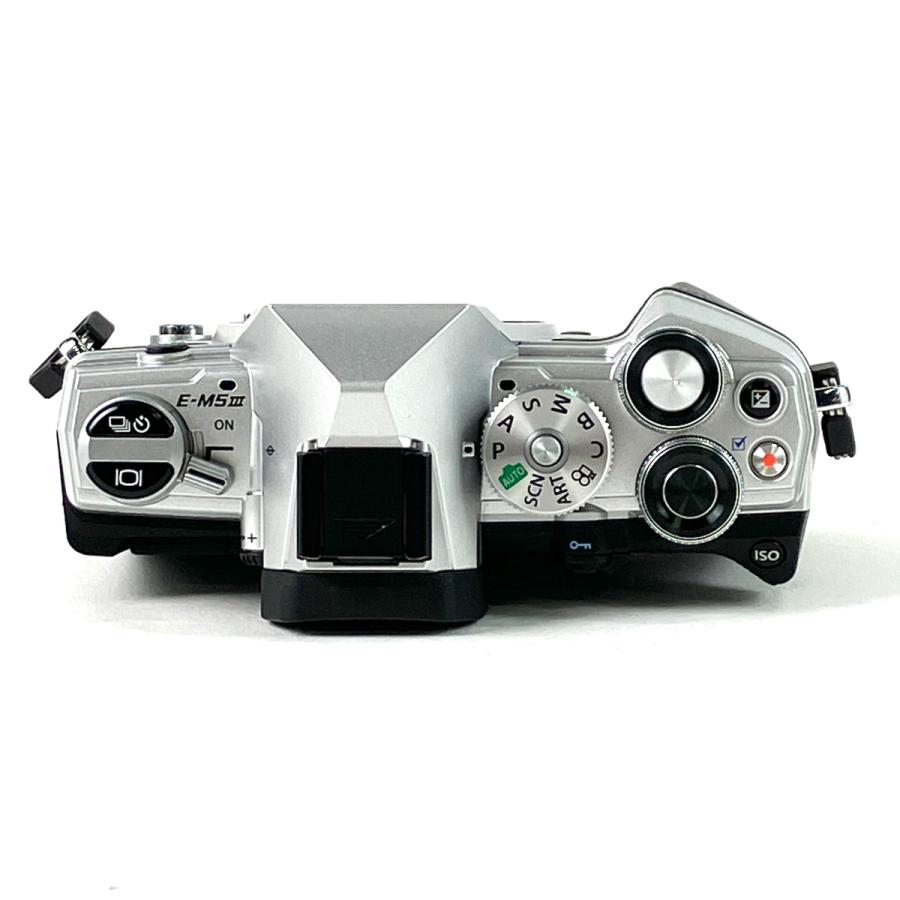 【中古】「非常に良い」OLYMPUS OM-D E-M5 Mark III ボディシルバー オリンパス OLYMPUS OM-D E-M5 Mark III ボディ シルバー デジタル