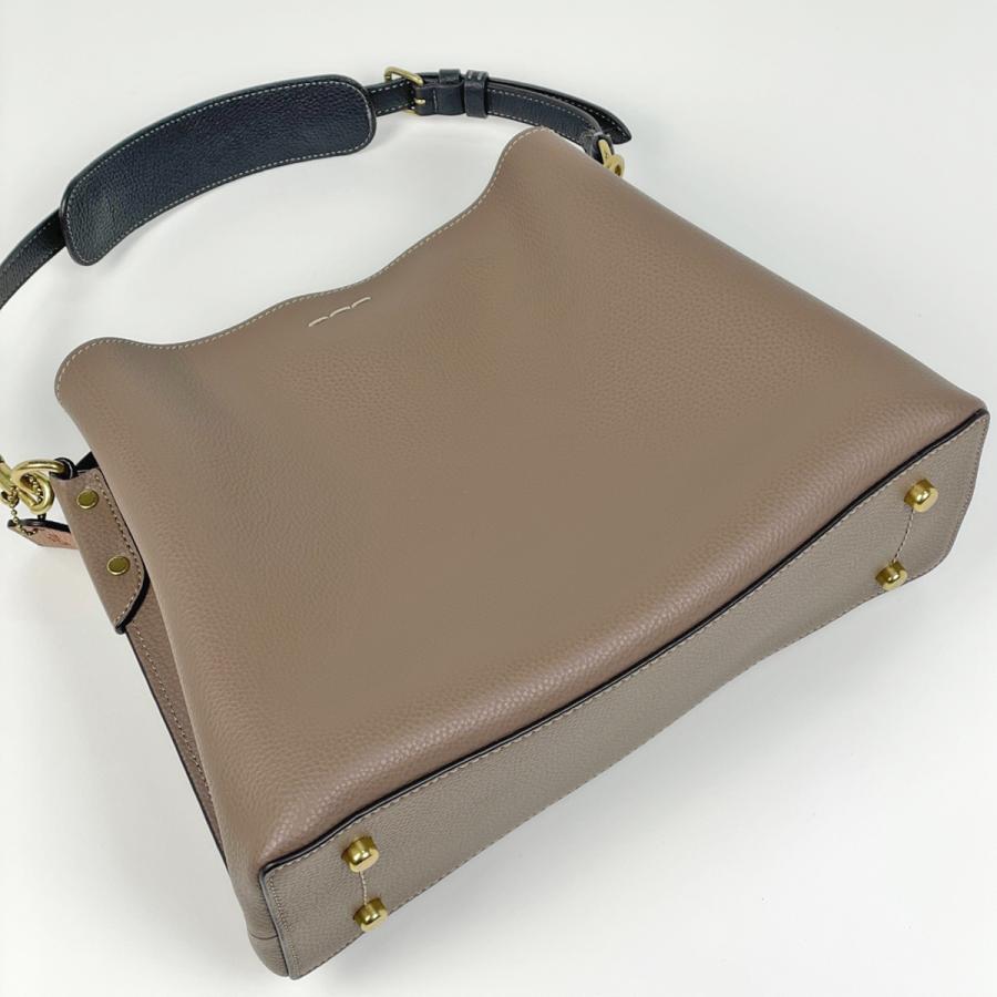 COACH（コーチ） ロゴ ショルダーバッグ レザー ブラウン C2590
