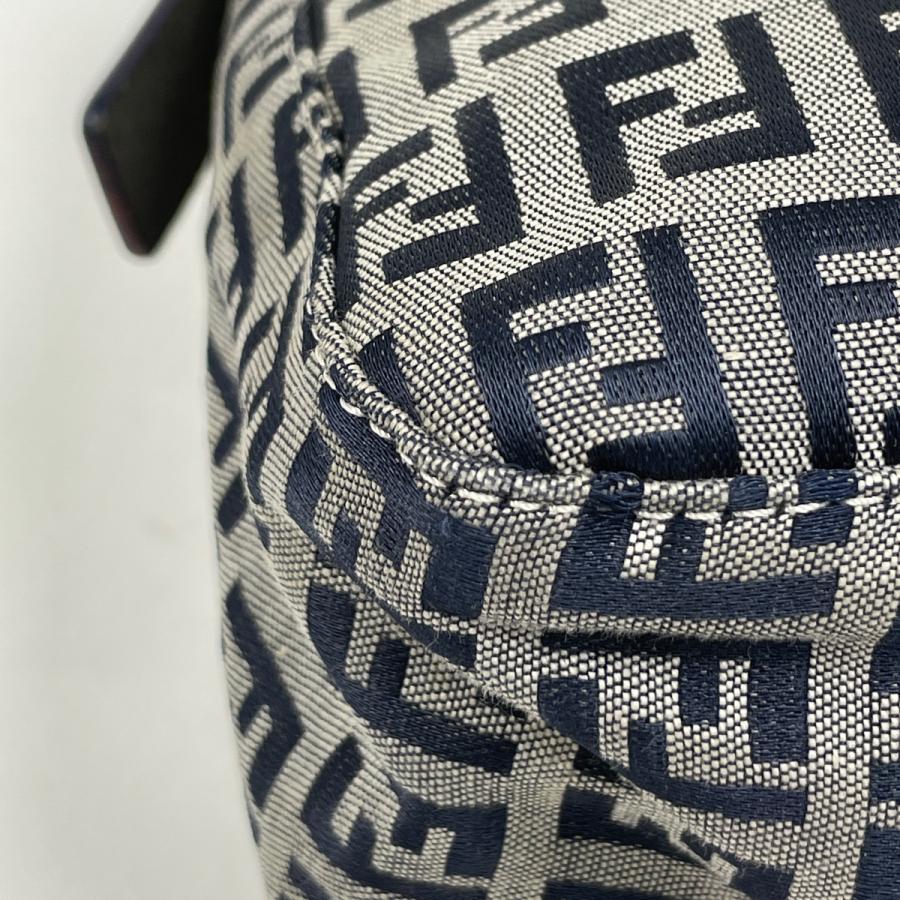 FENDI（フェンディ） ズッキーノ柄 ショルダーバッグ キャンバス