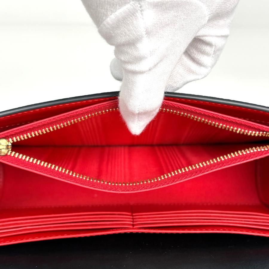 Christian Louboutin（クリスチャンルブタン） パロマ クラッチバッグ