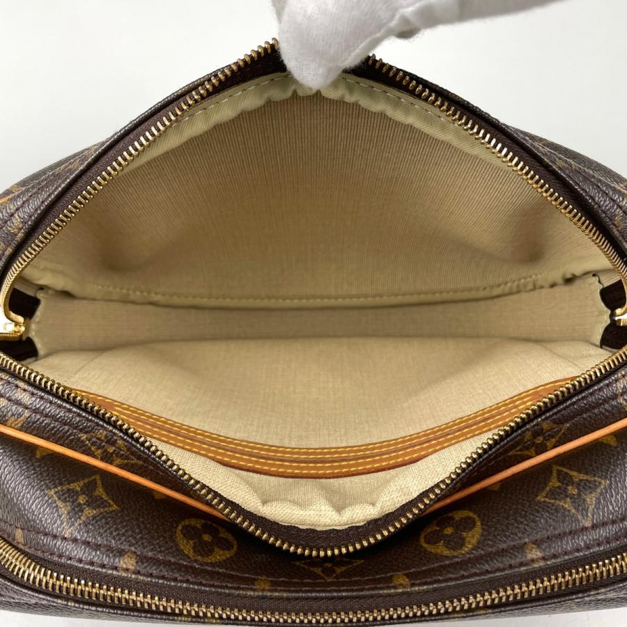 LOUIS VUITTON（ルイ・ヴィトン） リポーターPM ショルダーバッグ