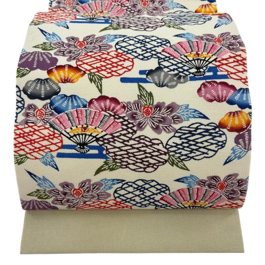美品 開き名古屋帯 逸品 玉那覇有公 落款あり 草花 扇 琉球紅型