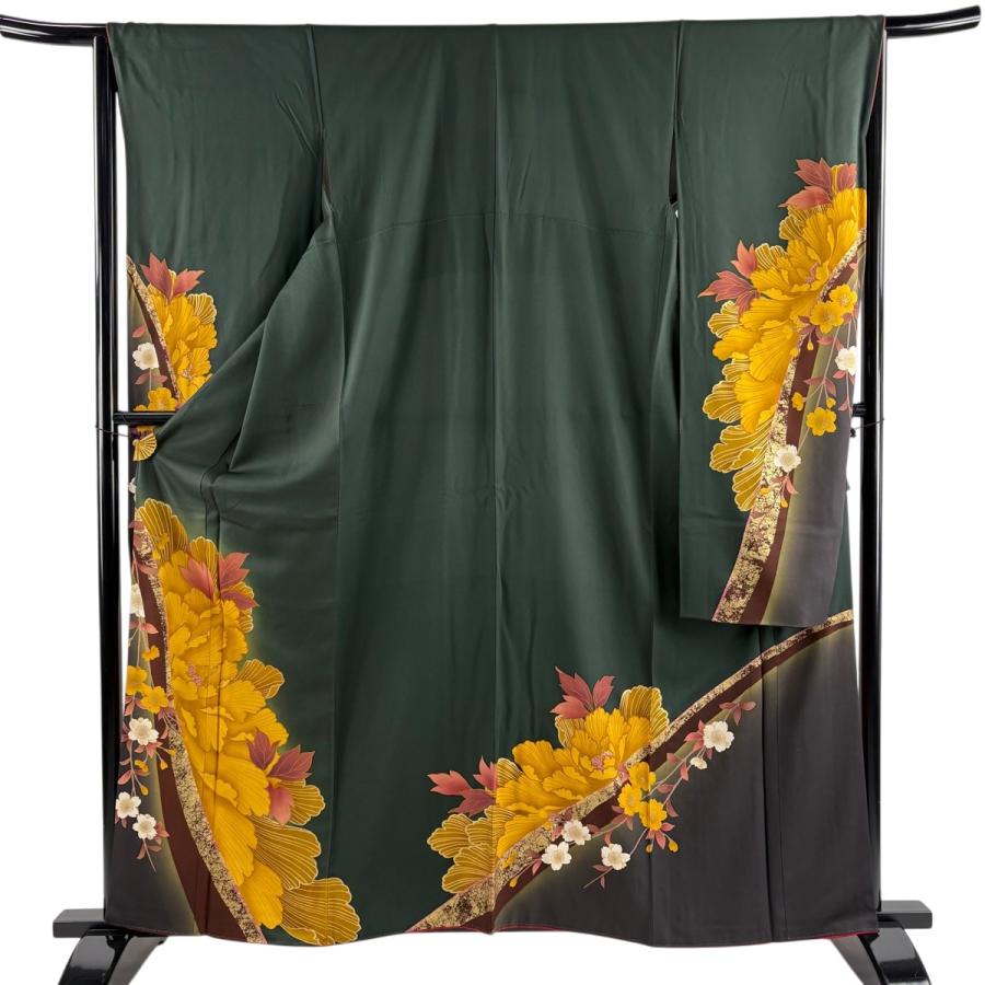 【美品】振袖　緑　正絹　金彩　牡丹　身丈161cm裄65.5cm 振袖 身丈161cm 裄丈65cm M 袷 桜 牡丹 箔 金彩 深緑 正絹 秀品 中古