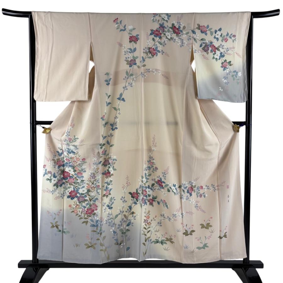 【美品】 付下げ 身丈156.5cm 裄丈64.5cm 正絹 名品 【中古】 訪問着 身丈156.5cm 裄丈64.5cm M 袷 落款あり 椿 萩 ぼかし 薄ピンク