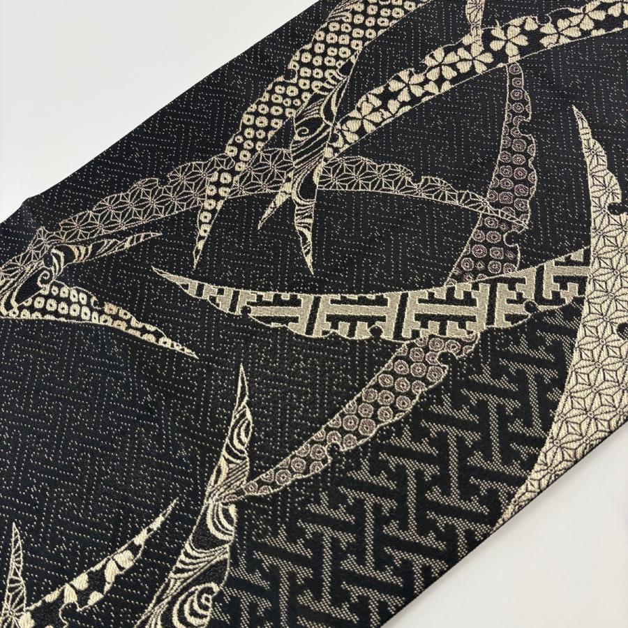 美品 袋帯 名品 斉藤三才 落款あり 雪芝 麻の葉 金糸 黒 全通 正絹 中古_3