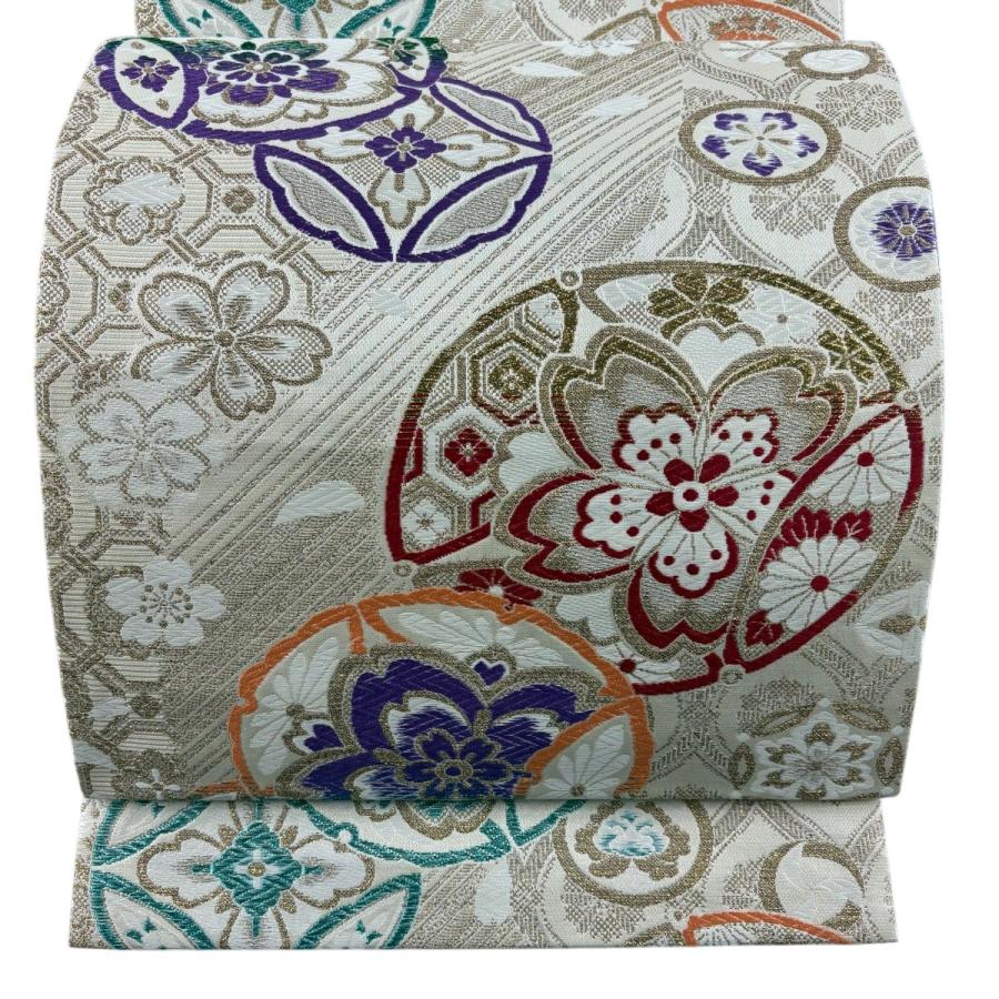 美品 袋帯 秀品 振袖向き 桜 雪輪 金糸 箔 クリーム 六通 正絹 中古 