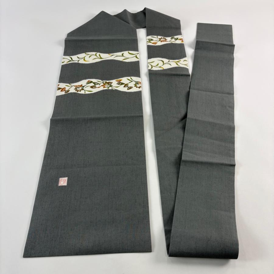 美品 名古屋帯 逸品 落款あり 下平清人 紬地 草花 灰緑 正絹 中古_6