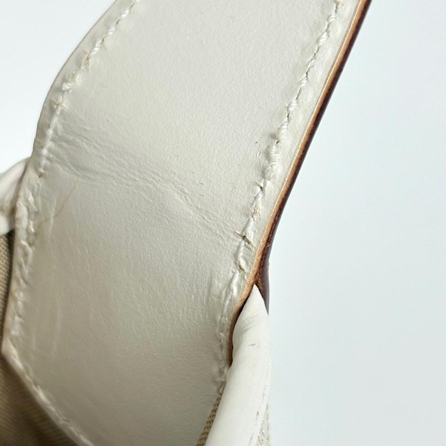 GUCCI GGキャンバス ショルダーバッグ ホワイト GUCCI（グッチ） ジャッキーライン ショルダーバッグ GGキャンバス