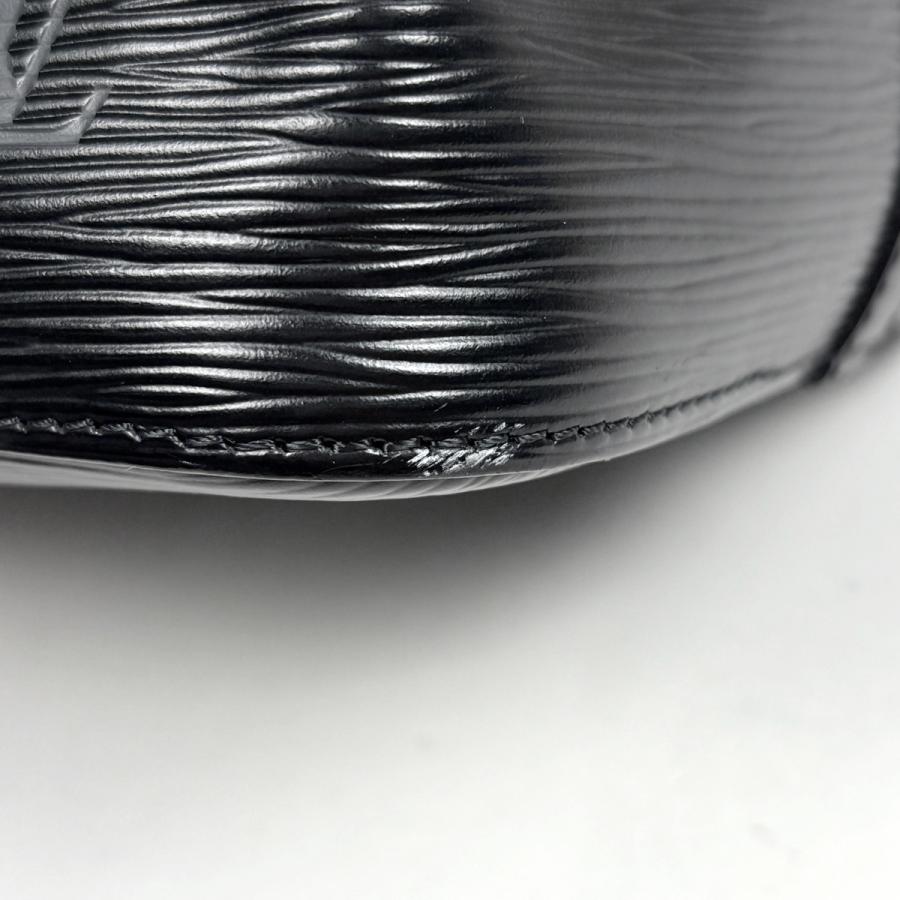 LOUIS VUITTON（ルイ・ヴィトン） プチ ノエ ワンショルダー 巾着型