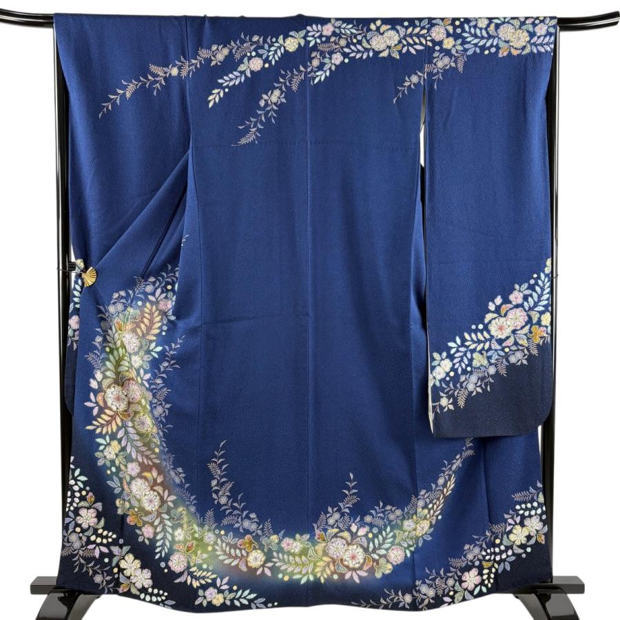 振袖 紺色 辻ヶ花 正絹 【中古】 身丈162cm 裄丈66.5cm 振袖 身丈162.5cm 裄丈67cm M 袷 徳永憲峯 落款あり 辻が花 銀通し