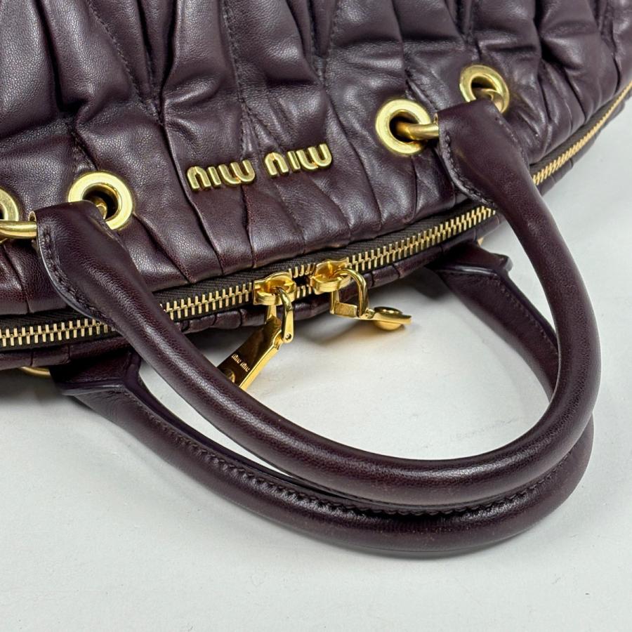 Miu Miu ミュウミュウ マテラッセ 2WAYバッグ（ボルドー） ミュウ Miu マテラッセ ハンドバッグ 2WAY レザー ボルドー レディース