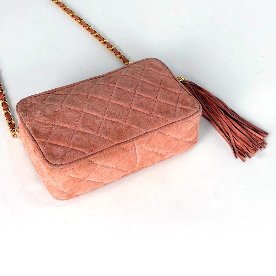 CHANEL スエード ヴィンテージショルダーバッグ ココマーク フリンジ　中古 CHANEL（シャネル） ココマーク フリンジ チェーン ショルダーバッグ