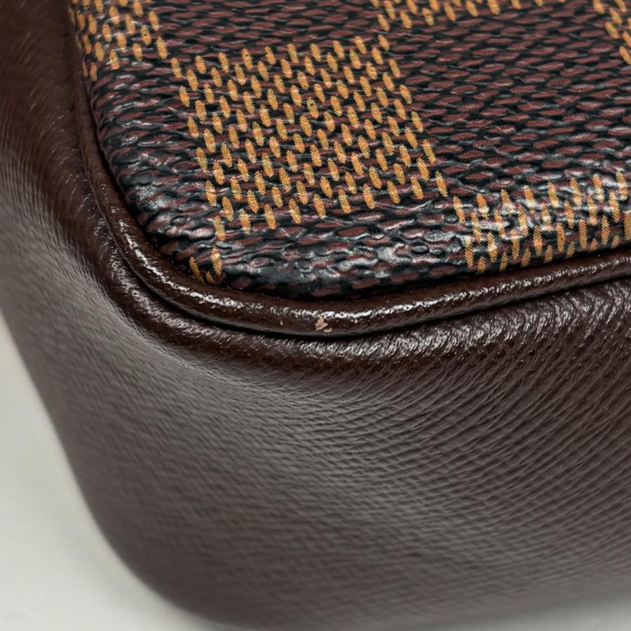 LOUIS VUITTON（ルイ・ヴィトン） トゥルース メイクアップ 