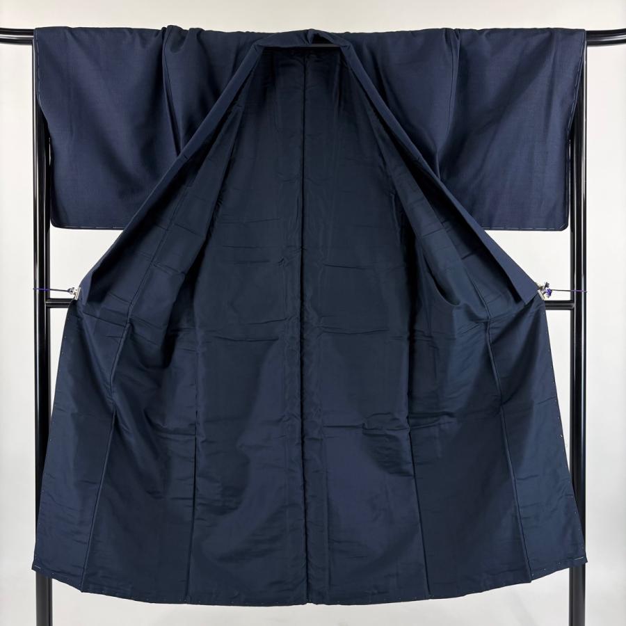 男着物 美品 名品 身丈142cm 裄丈69.5cm 正絹 【中古】 美品 男着物 身丈142cm 裄丈70.5cm M 袷 紬 アンサンブル 紺色 正絹 秀